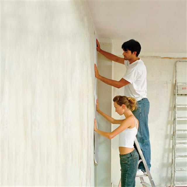 11 نکته و تکنیک طلائی جهت نصب کاغذ دیواری برای تازه کارها!